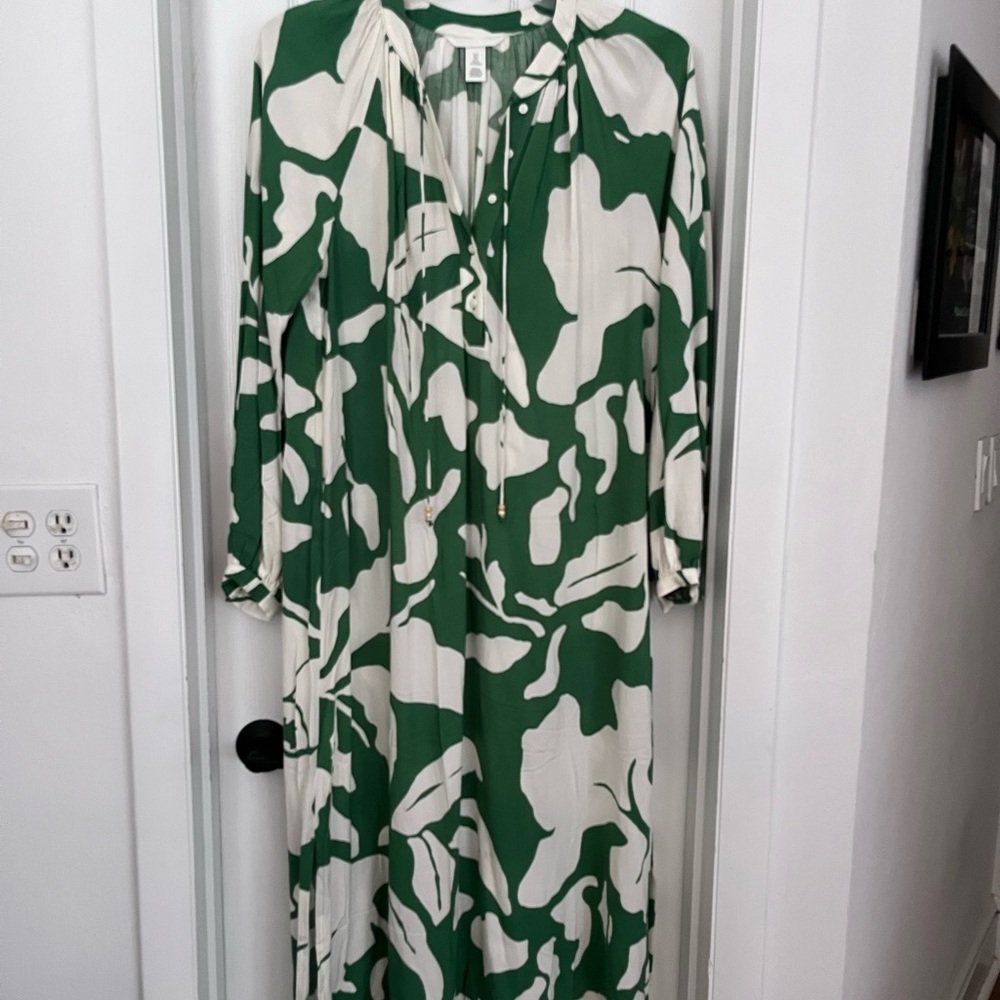 H&M Green and White Long Sleeve Sundress